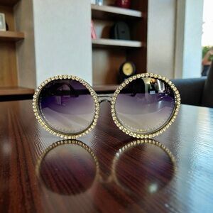 Elegant Gold and Purple Sunglasses